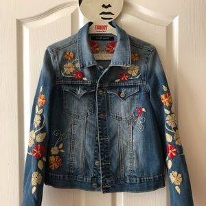drift wood denim jacket with flower embroidery